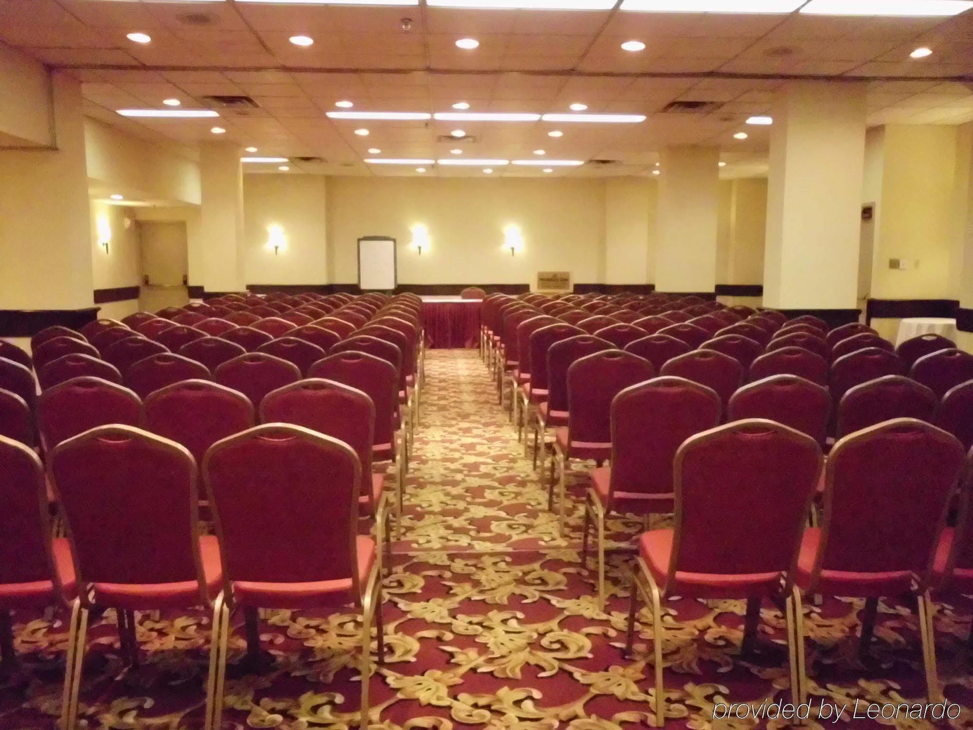 Towneplace Suites By Marriott Toronto Northeast/Markham Bagian luar foto