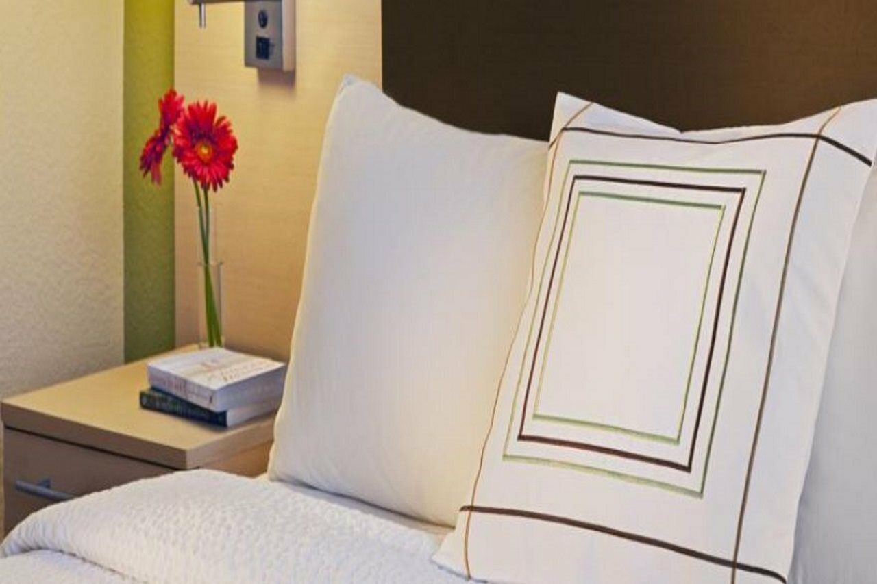 Towneplace Suites By Marriott Toronto Northeast/Markham Bagian luar foto